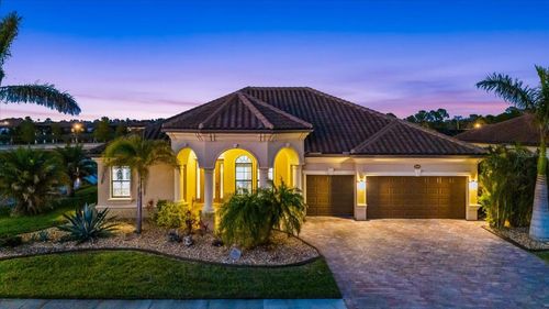 20450 Passagio Dr, VENICE, FL, 34293-1948 | Card Image