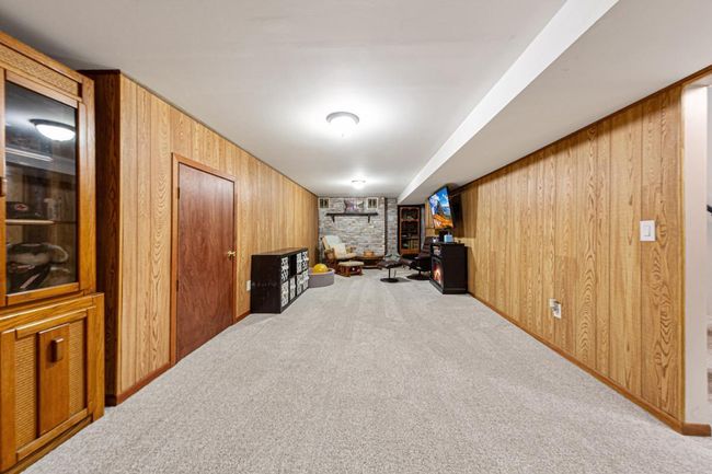 25 Rec_family room_lower.jpg | Image 24