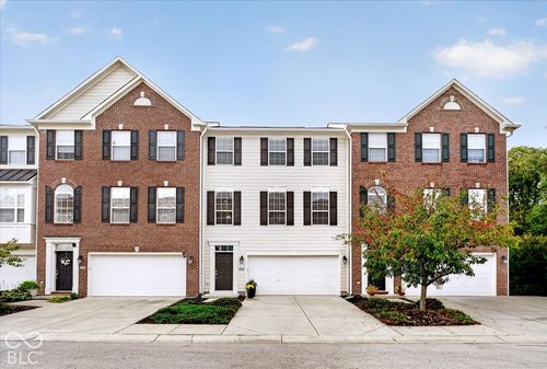 9013 Mercer Dr, Fishers, IN, 46038-3401 | Card Image