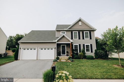 226 Loghes Dr, MANHEIM, PA, 17545-9017 | Card Image
