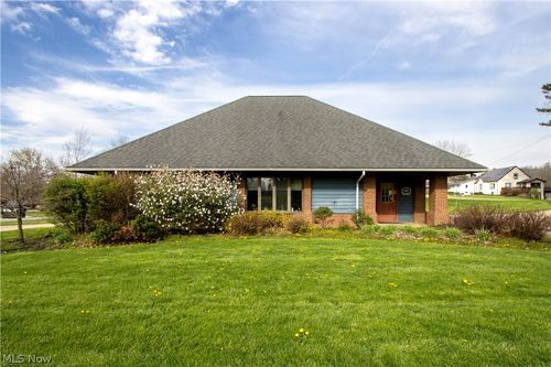 226 E Burwell Avenue, Loudonville, OH, 44842 | Card Image