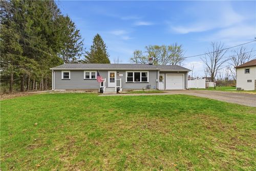 3356 Monroe Wayne County Line Rd, Macedon, NY, 14502-9131 | Card Image