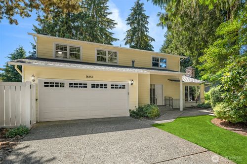 18855 Se 42nd St, Issaquah, WA, 98027-9352 | Card Image