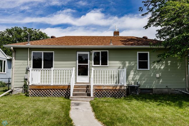 Rear Exterior | Image 31