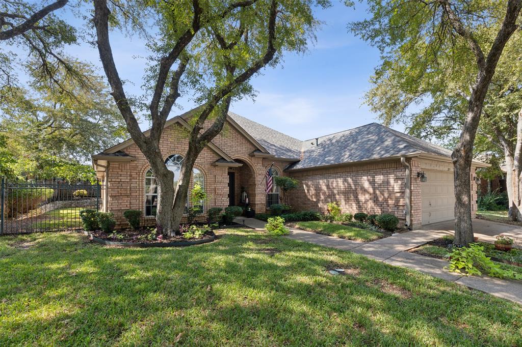 Hidden Oaks Dr, North Richland Hills, TX 76182
