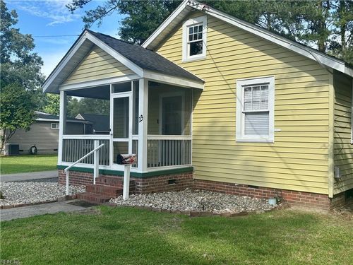 13 Shea St, Portsmouth, VA, 23701-2035 | Card Image