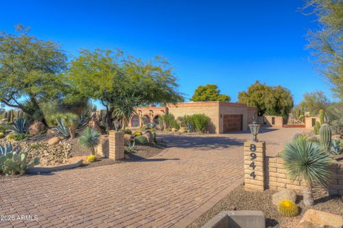 8944 E Cave Creek Rd, Carefree, AZ, 85377-4185 | Card Image