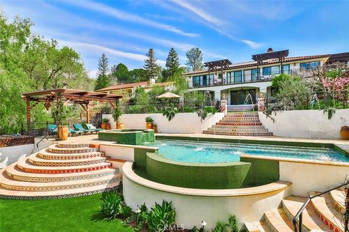 5617 Colodny Dr, Agoura Hills, CA, 91301-2217 | Card Image
