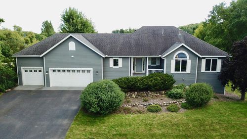 2484 Briar Oakes Blvd, Monticello, MN, 55362-7900 | Card Image