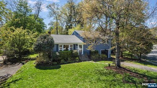 30 Bellaire Dr, Montclair, NJ, 07042-3026 | Card Image