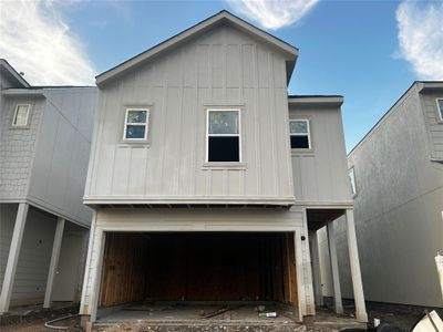 Two-story home with 3 bedrooms, 2.5 baths and 2 car garage | Image 2