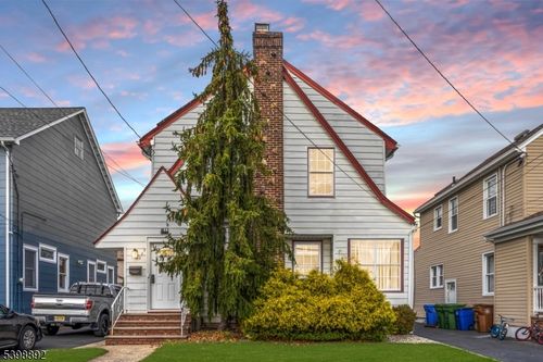 222 Yale Ter, Linden, NJ, 07036-3933 | Card Image