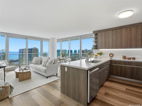4018r-1500 Rycroft St, Honolulu, HI, 96814-7075 | Card Image