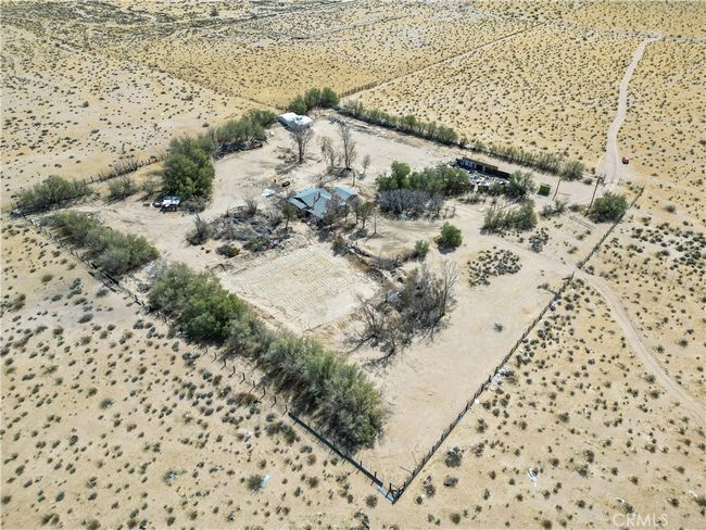 45200 Camelot Drive, House other with 2 bedrooms, 2 bathrooms and 2 parking in Yermo CA | Image 23