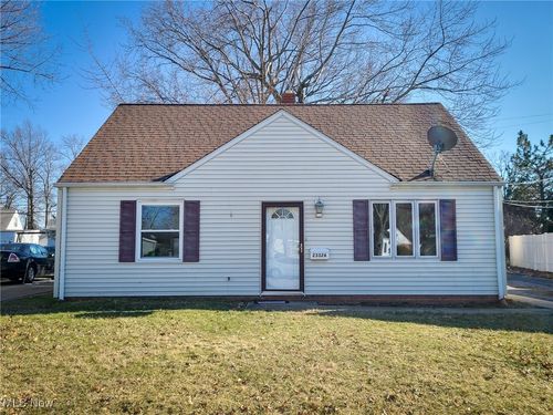 23326 Roger Dr, Euclid, OH, 44123-1521 | Card Image
