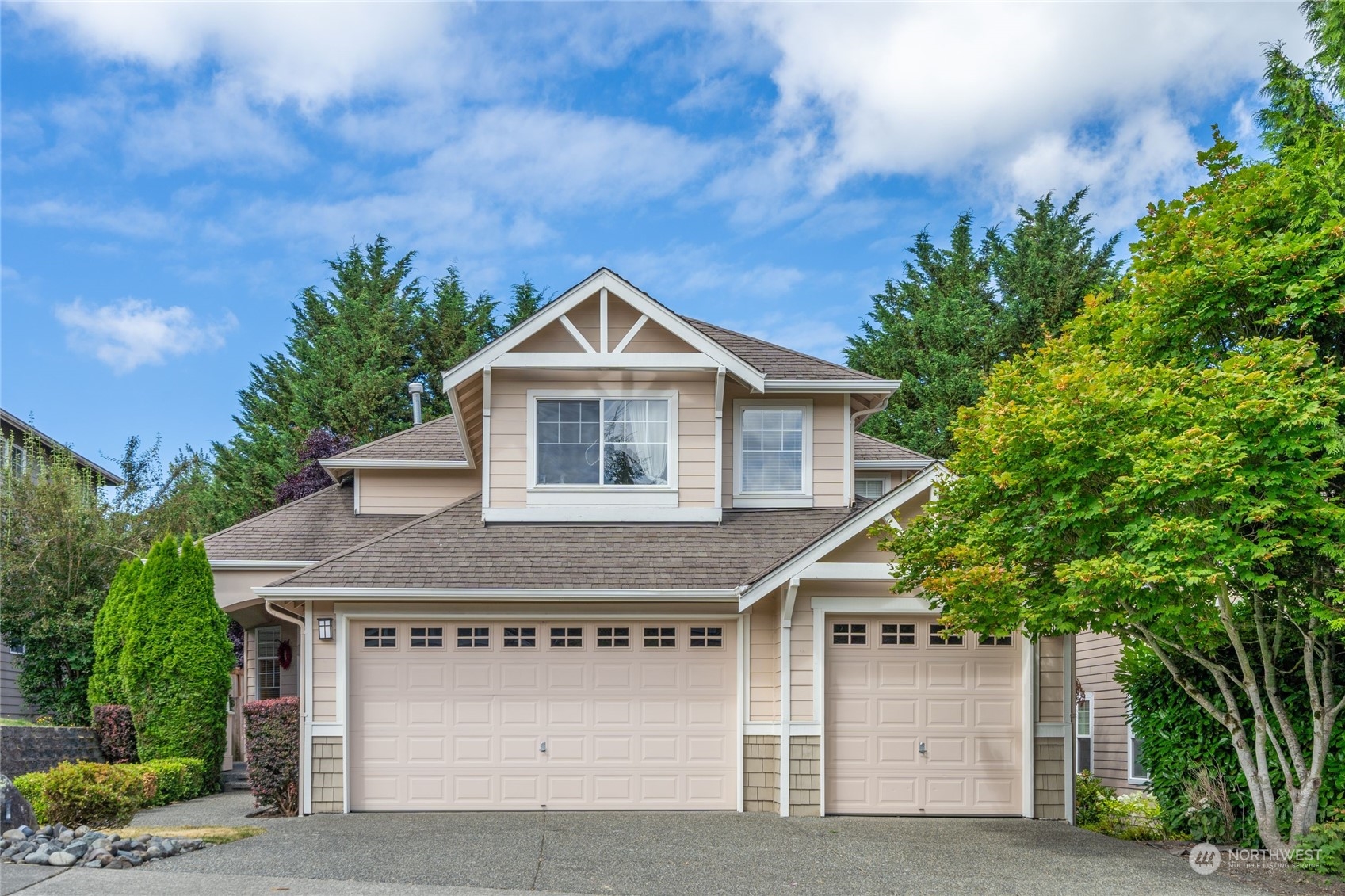 242nd Ave, Sammamish, WA 98074