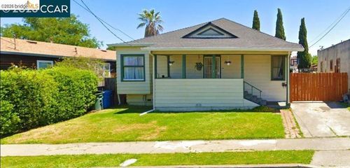 220 Perkins Ave, Vallejo, CA, 94590-5714 | Card Image