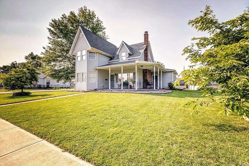 210 W Main St, Worthington, IN, 47471-1521 | Card Image