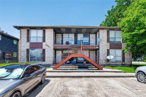 4021 Briar Hollow Dr, Dickinson, TX, 77539-7214 | Card Image