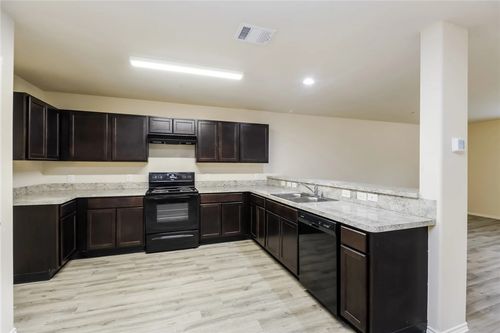 2076 Oakwood Forest Dr, Bryan, TX, 77803-1599 | Card Image