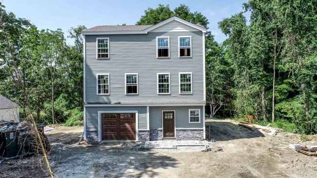 9 S Main St, House other with 4 bedrooms, 3 bathrooms and null parking in Derry NH | Image 16