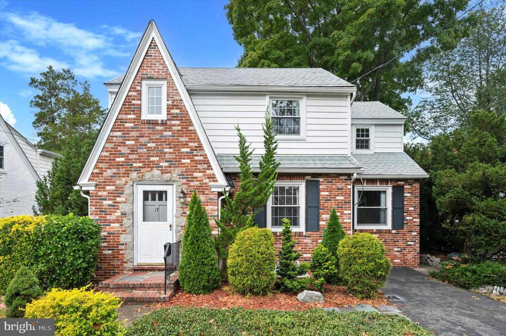 Hampton Rd, Haddon Township, NJ 08108