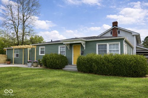 4327 Sunset Ave, Indianapolis, IN, 46208-3767 | Card Image
