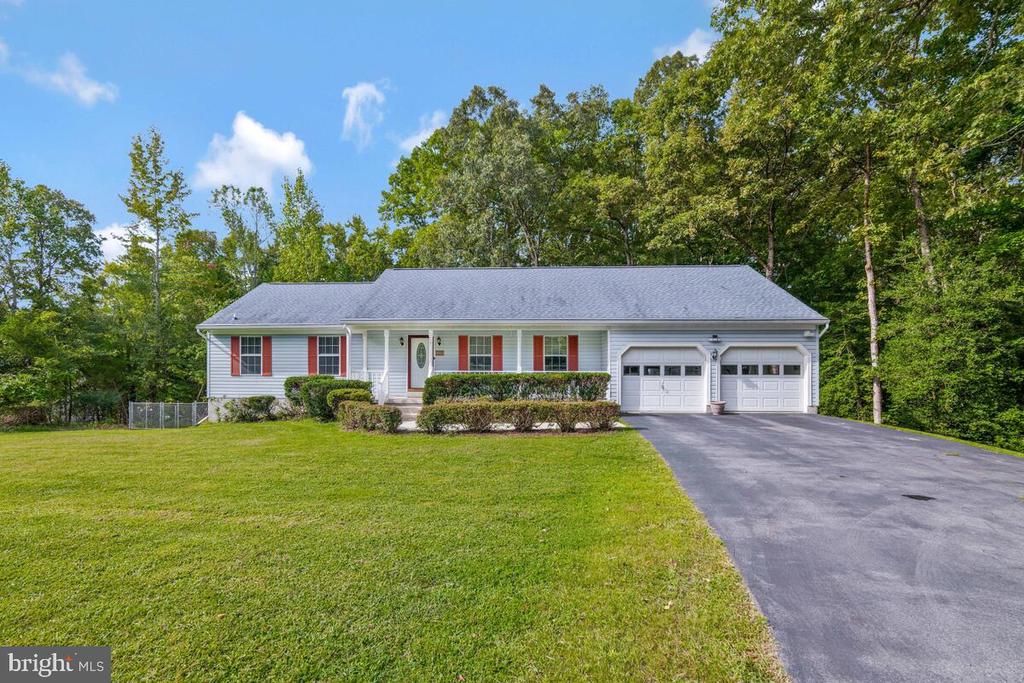 Valyn Dr, Hughesville, MD 20637