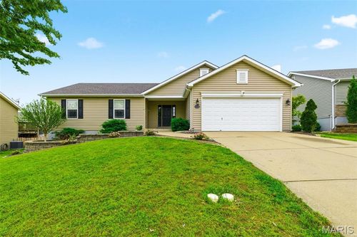 313 Mahalo Dr, Moscow Mills, MO, 63362-2365 | Card Image