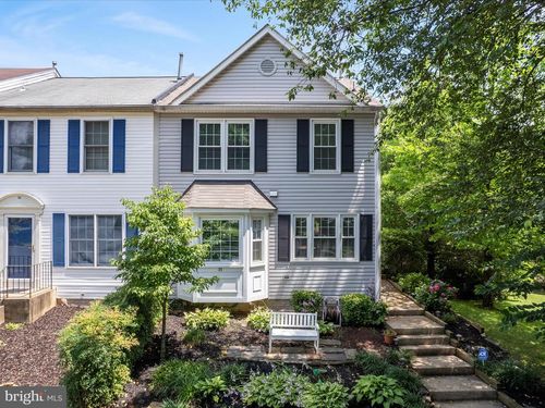 33 Pepper Tree Ct, WARRENTON, VA, 20186-2125 | Card Image