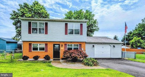 12 Rogers Cir, NEWARK, DE, 19702-5304 | Card Image