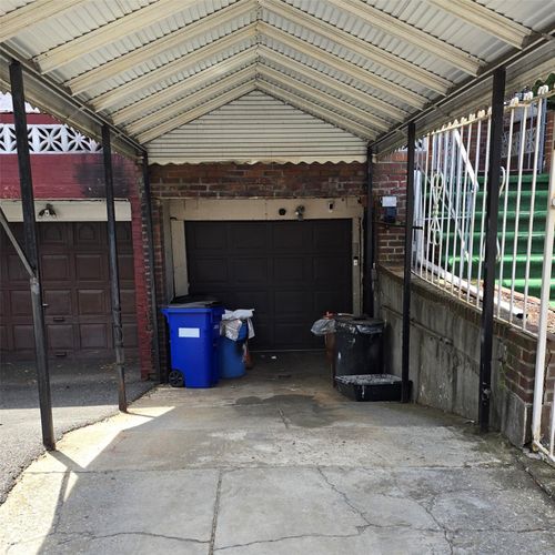 120 E 88th St, New York, NY, 10128-1142 | Card Image