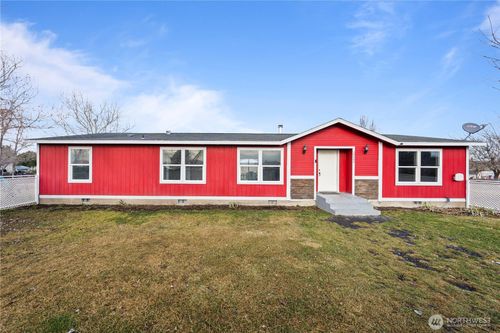 20262 Road B.5 Ne, Soap Lake, WA, 98851-9783 | Card Image