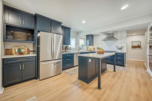 2801 5th Ave, Fort Worth, TX, 76110-3006 | Card Image
