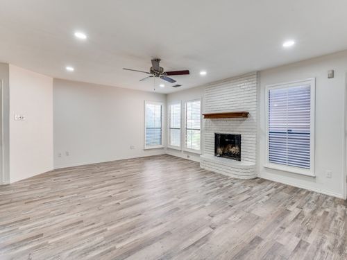 1415 Palmnold Cir E, Fort Worth, TX, 76120-4705 | Card Image