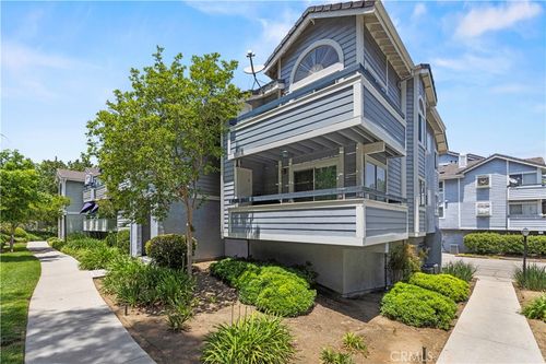 unit-456-26904 Flo Ln, Canyon Country, CA, 91351-5514 | Card Image