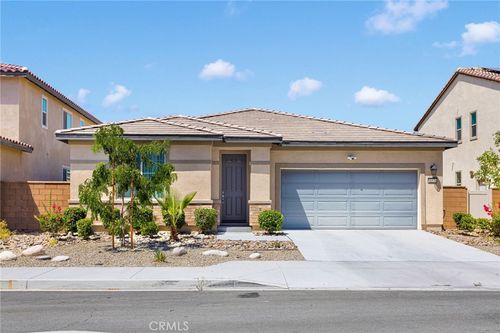 11576 Gayneswood St, Victorville, CA, 92392-0445 | Card Image