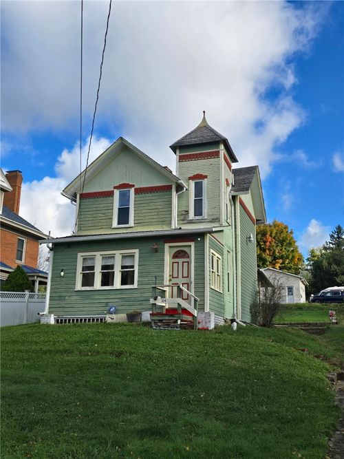 304 Washington Ave, Midway, PA, 15060 | Card Image