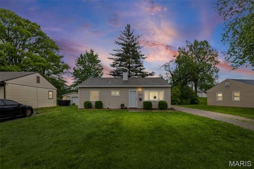 3805 Little Flower Ln, Belleville, IL, 62226-6006 | Card Image