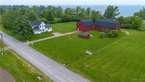 11131 Lakeshore Rd, Lyndonville, NY, 14098-9430 | Card Image