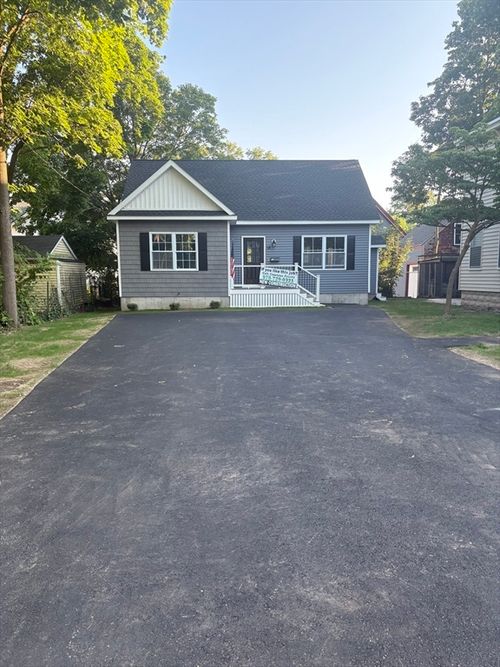 b-18 Upham St, Lowell, MA, 01851-4911 | Card Image