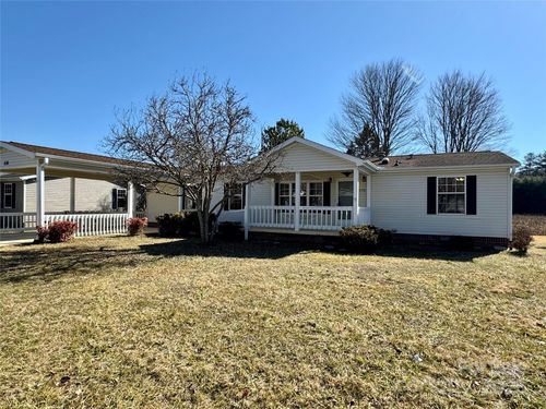 436 Riverwind Dr, Hendersonville, NC, 28739-8742 | Card Image