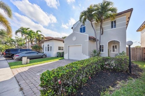 1136 Ne 41st Ave, HOMESTEAD, FL, 33033-5876 | Card Image