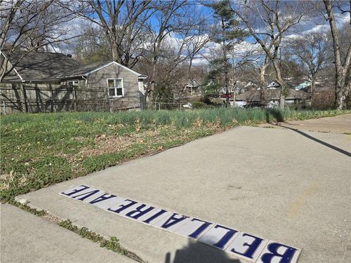 401 N Bellaire Ave, Kansas City, MO, 64123-1506 | Card Image
