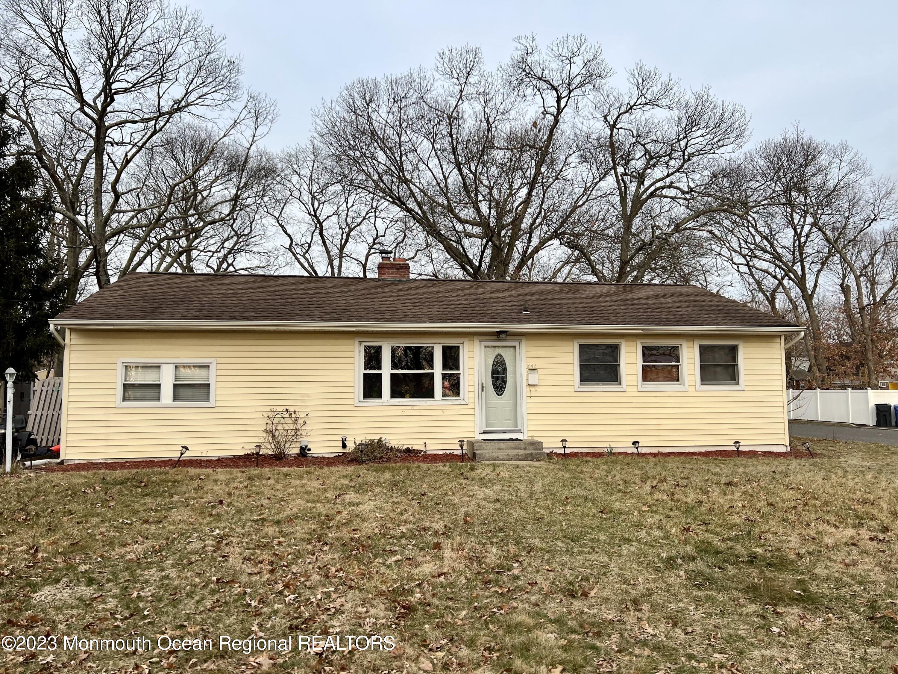 1642 Pond Road, Sold in Brick Zoocasa