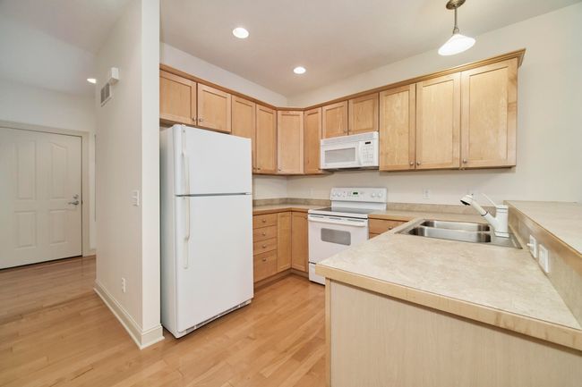 70 Spinnaker Dr, Condo with 2 bedrooms, 3 bathrooms and null parking in Manistee MI | Image 7