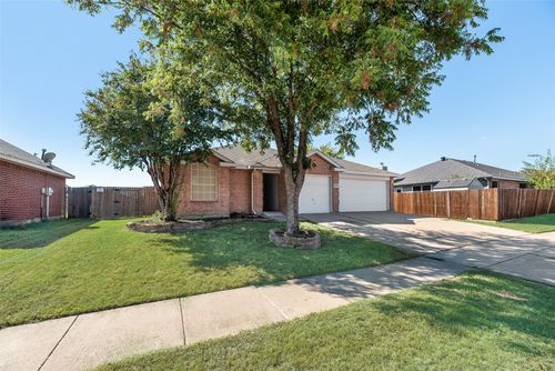 7500 Fossil Garden Dr, Arlington, TX, 76002-4463 | Card Image