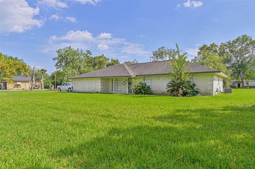 103 Deaton St, Jones Creek, TX, 77541-9715 | Card Image