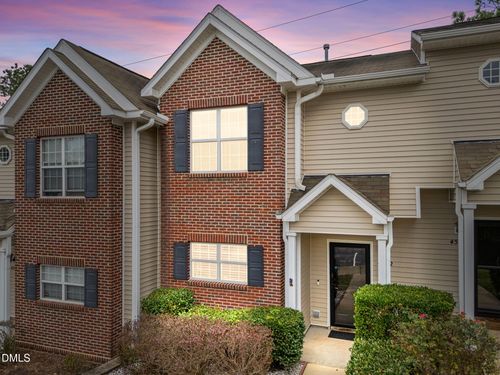 4522 Centrebrook Cir, Raleigh, NC, 27616-8420 | Card Image