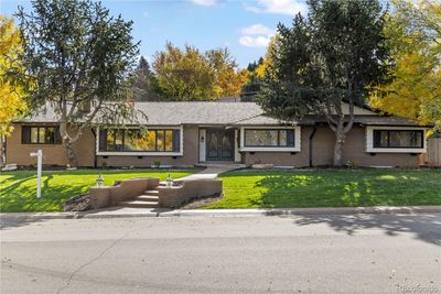 This home sits in the Applewood Glen neighborhood. | Image 2